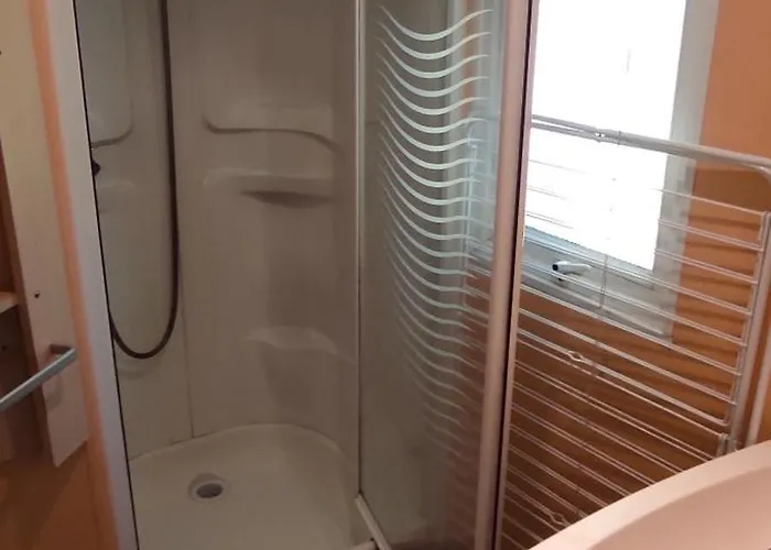 Les Vignes Kamp alanı Castillon-en-Couserans